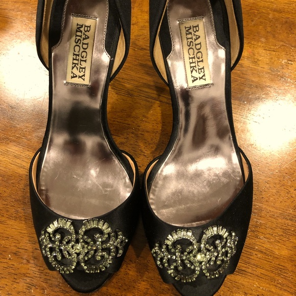 Badgley Mischka Shoes - Black satin Badgley Mischka size 6.5 shoes.